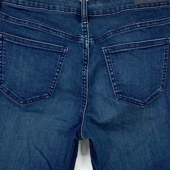 Calvin Klein Jeans City Short Dark Wash Blue Denim Bermuda Jean Shorts Size 6 - Picture 8 of 14